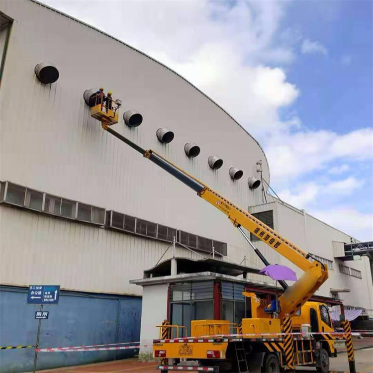 安吉县高空作业车出租服务：专业广告牌安装解决方案